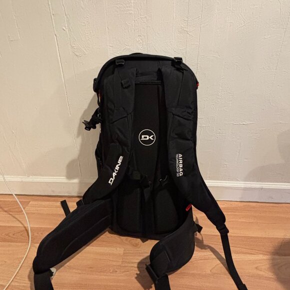 DAKINE POACHER RAS 26L BACKPACK - Picture 2 of 2